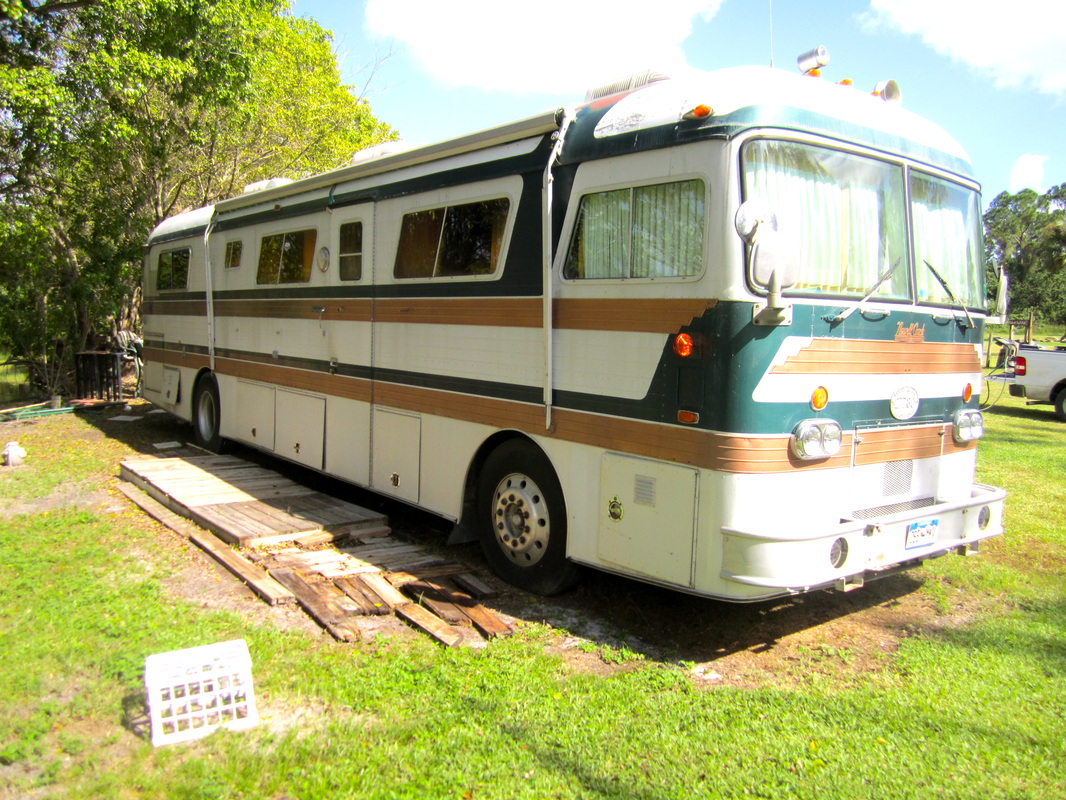 1976 Newell Coach - 1976 Newell Coach for sale for $15,000